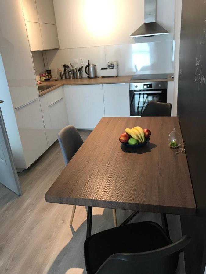 Samorin Modern Apartmens Private Parking - Air Conditioning ภายนอก รูปภาพ