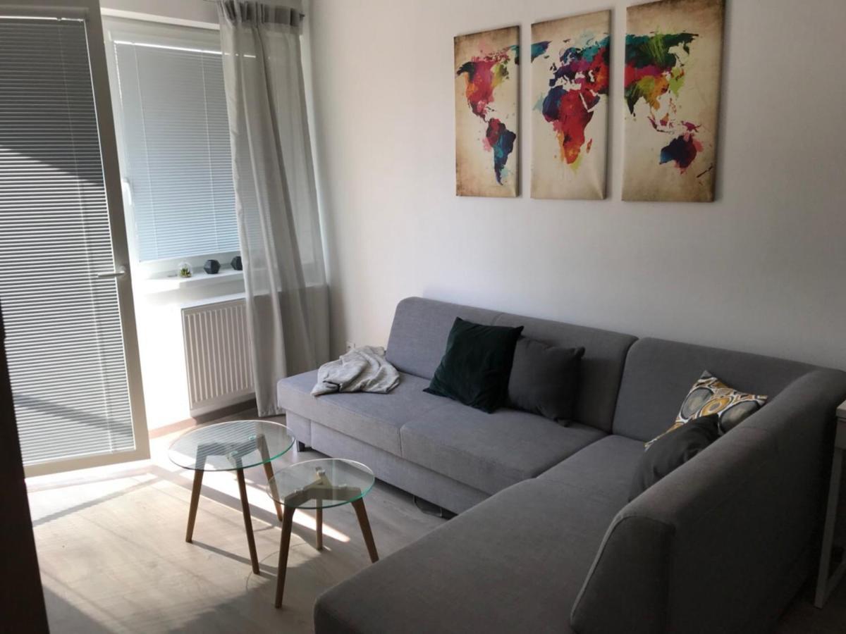Samorin Modern Apartmens Private Parking - Air Conditioning ภายนอก รูปภาพ